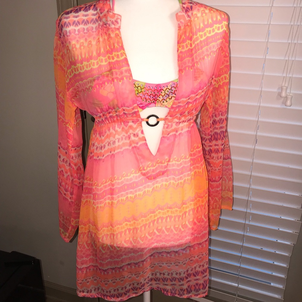 Pretty coral sheer beach cover-up. EUC! Size M